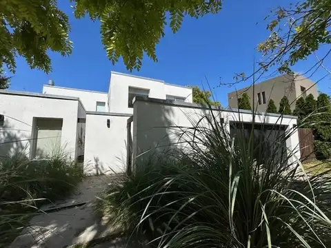 Casa   en Venta  en Santa Barbara, Tigre, G.B.A. Zona Norte