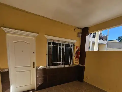 Departamento 2 amb. Planta Baja con Patio