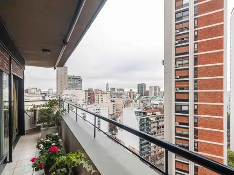 Departamento 6 ambientes con 3 baños
