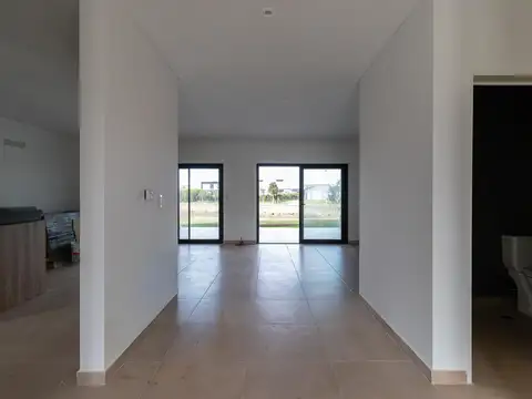 Casa en Venta en El Canton, USD 250.000