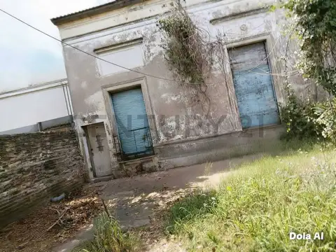 Blas Parera 300, Piso 0