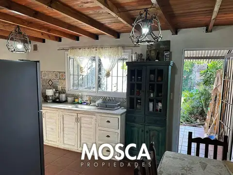 Casa en Venta con 1 cochera