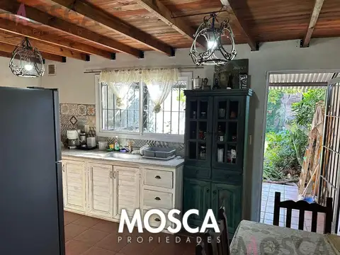 Casa en Venta con 1 cochera