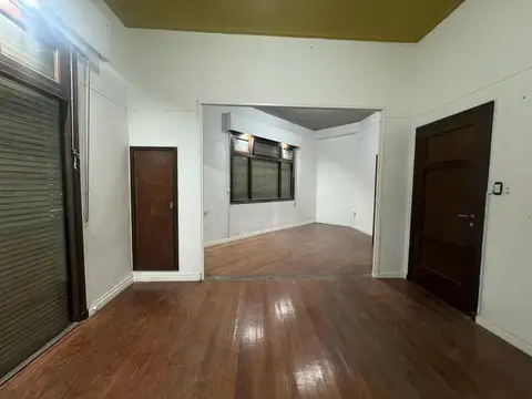 Local en Alquiler en Martin, $ 2.000.000