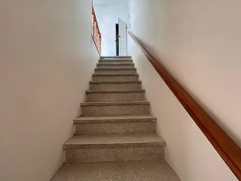 Local comercial/depósito en ALQUILER
