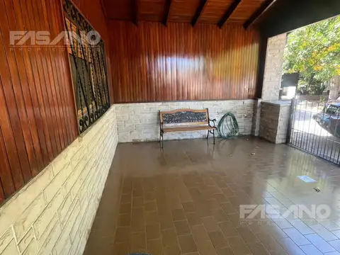 Casa en Venta en Villa Adelina, USD 145.000