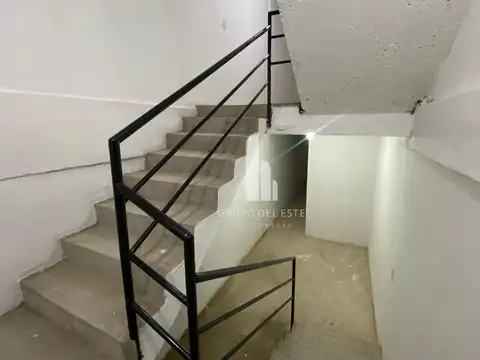 Local en Alquiler en Flores, $ 2.200.000