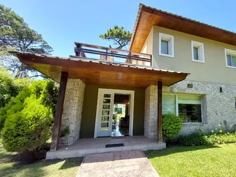 Casa en Venta en Villa Gesell, Partido de Villa Gesell