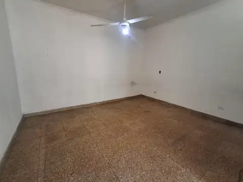Depto Tipo Casa en Venta 50 años
