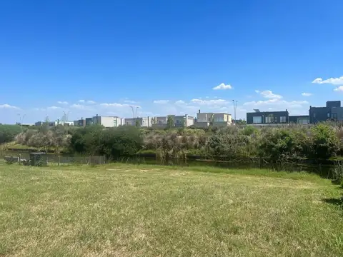 Puertos Avenida Los Lagos, Belen Escobar