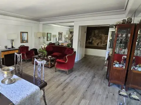 Departamento en Venta de 4 dormitorios