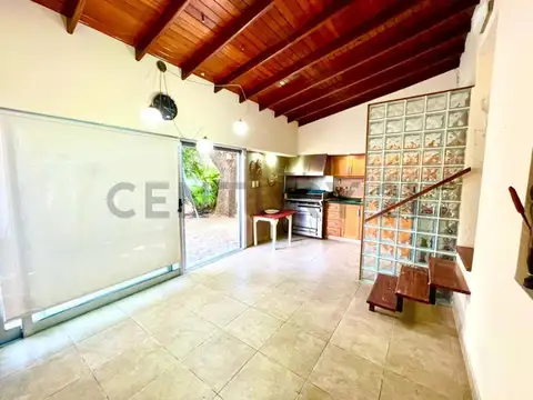 Venta Casa 5 Ambientes Haedo Cochera