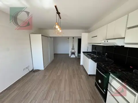 ALQUILER Monoambiente con balcon LANUSITA