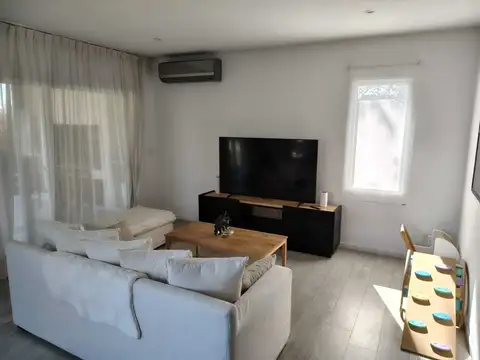 Casa  en Alquiler en Sausalito, Pilar, G.B.A. Zona Norte