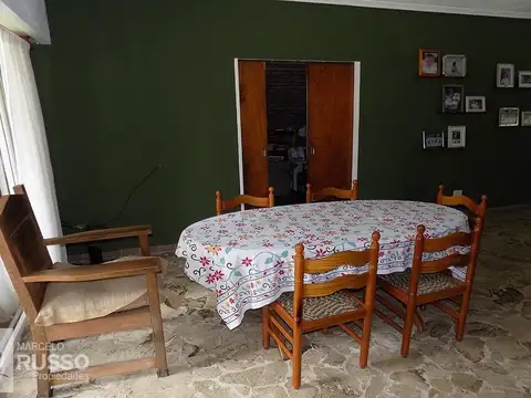 Casa en Venta con 1 cochera