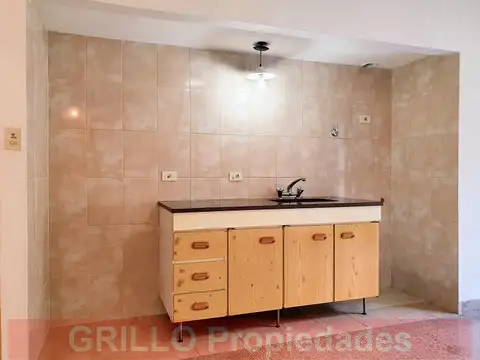 Depto Tipo Casa 2 ambientes con 1 baño