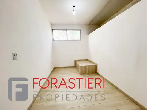 Depto Tipo Casa en Venta en Jose Leon Suarez, USD 64.000