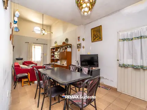 Casa 3 ambientes con 2 baños