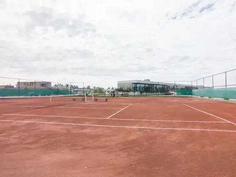 Terreno en Venta en Funes, USD 390.000