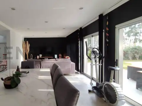 Casa en Alquiler en Las Golondrinas, USD 2.500
