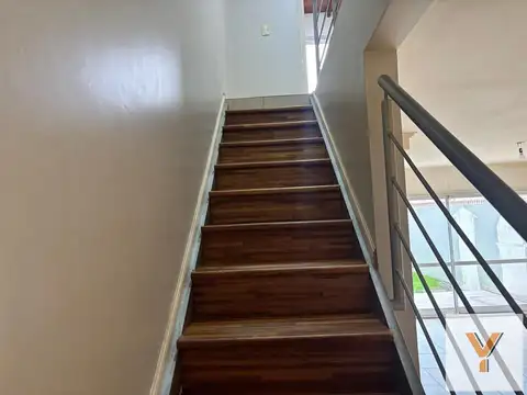 Depto Tipo Casa 4 ambientes con 1 baño