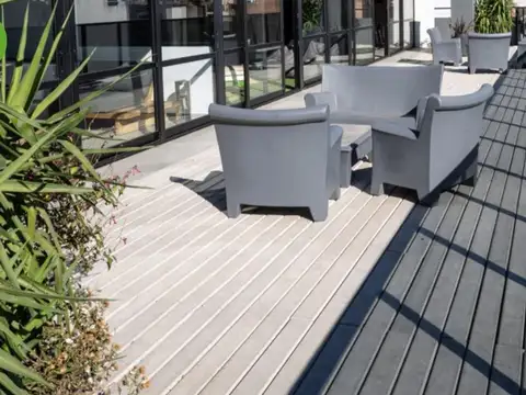 24 De Septiembre 1100, Piso 3