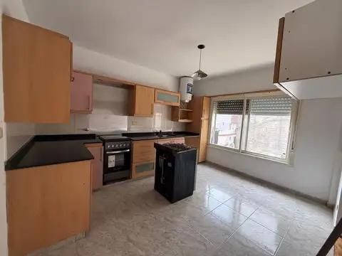 Depto Tipo Casa en Alquiler en Martinez Santa Fe / Fleming, $ 1.100.000