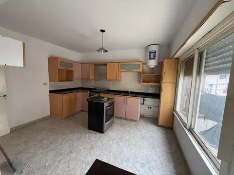 Depto Tipo Casa en Alquiler 45 años