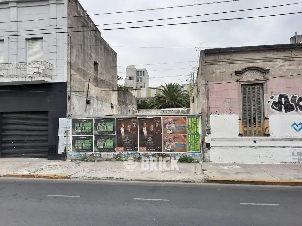 AV. HIPOLITO YRIGOYEN al 6600