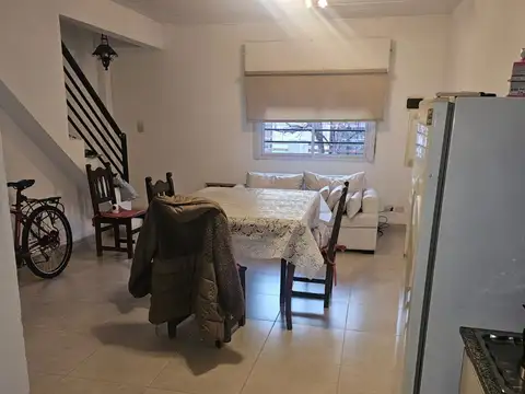 Depto Tipo Casa 3 ambientes con 1 baño
