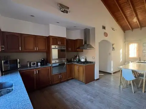 Casa en Venta en Ciudad Evita, USD 330.000