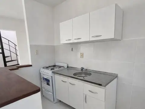 Depto Tipo Casa en Venta en Villa Lynch, USD 61.900