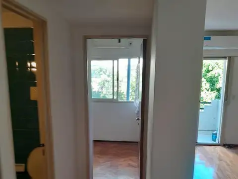 2 ambientes Boyaca 900 frente balcon Flores