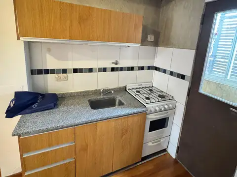 Departamento tres ambientes en venta en Ramos Mejia