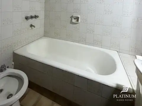 Casa 3 ambientes con 2 baños