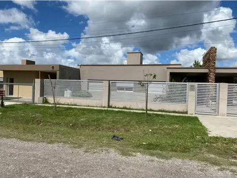 Casa en Venta en Fisherton, USD 300.000