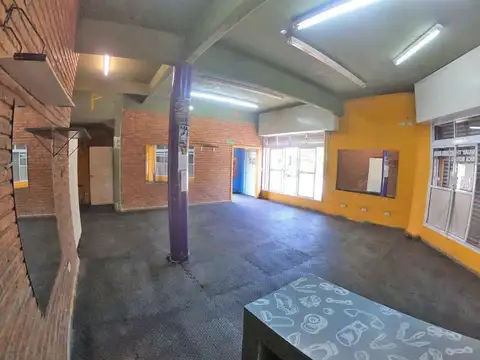 Local en Venta en Merlo, USD 210.000