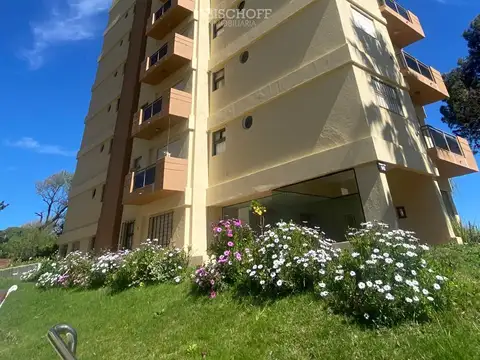 DEPARTAMENTO DE 2 AMBIENTES, A DOS CUADRAS DEL MAR