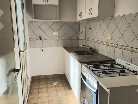 Departamento 3 ambientes con 1 baño