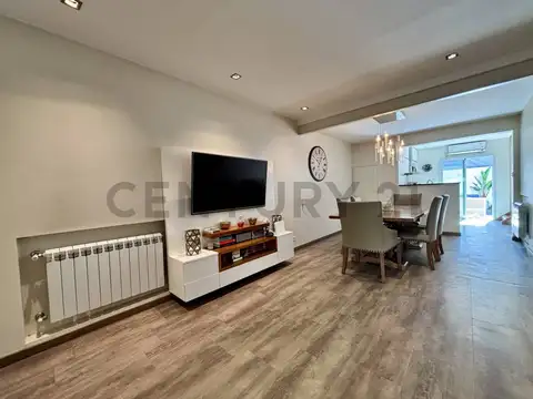 Departamento 4 ambientes con 2 baños