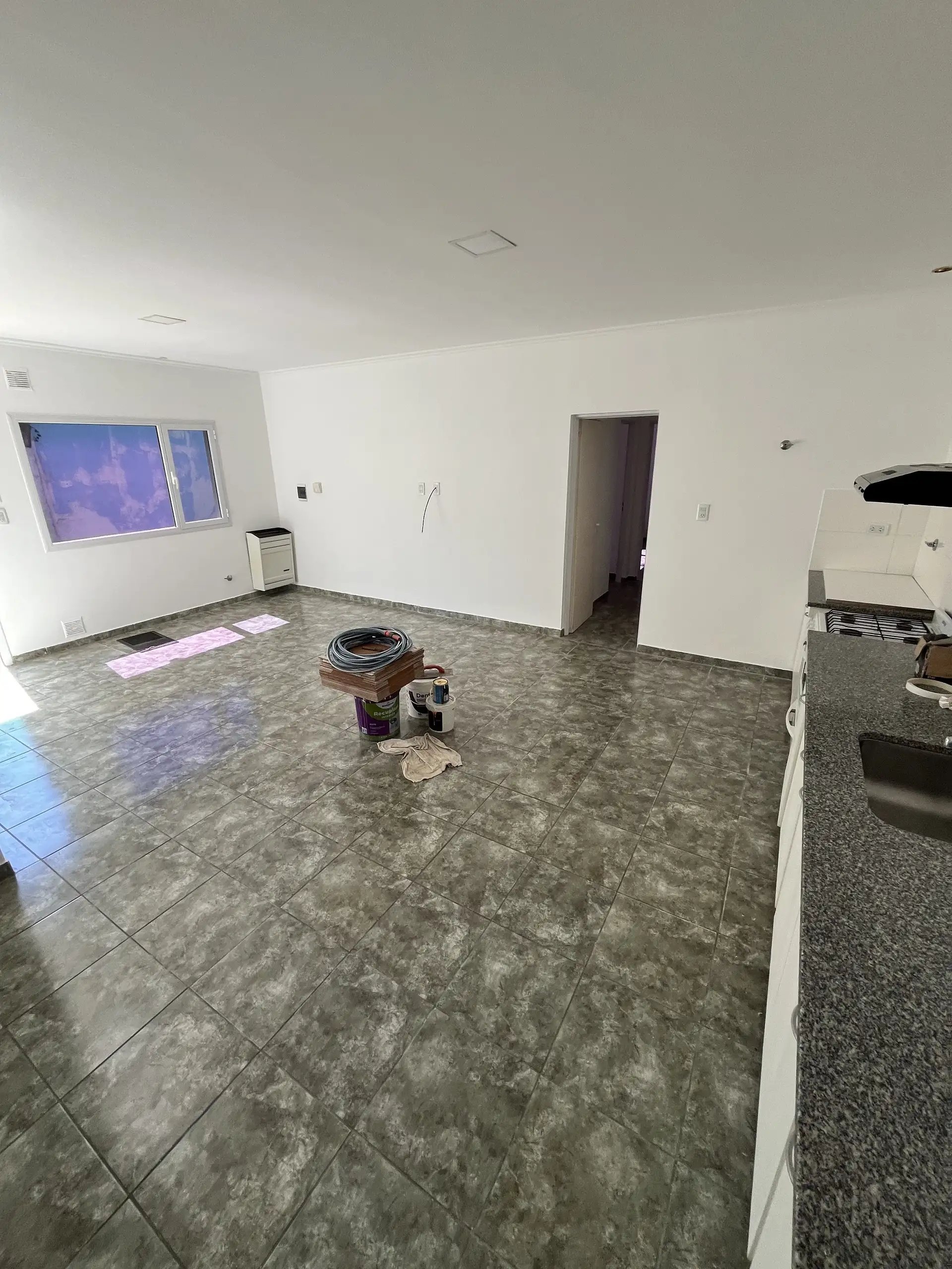 Depto 3 amb en PB de 58 m² con 2 dormitorios — La Pampa al 500, Tandil