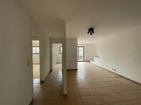 Oficina 7 ambientes con 3 baños