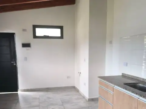Depto Tipo Casa 3 ambientes con 1 baño