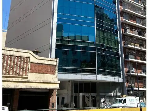 Oficina Monoambiente con 6 baños