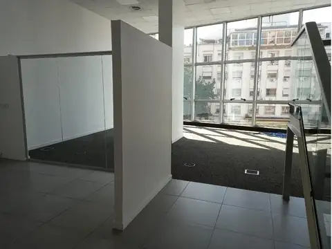 OFICINA 285m² TOTALES (semi piso) - EDIFICIO DE CATEGORIA -