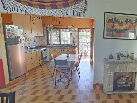 Amplio y funcional PH en Florida- En venta 