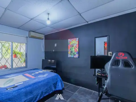 Venta casa 3 dormitorios y cochera en Punta Rieles