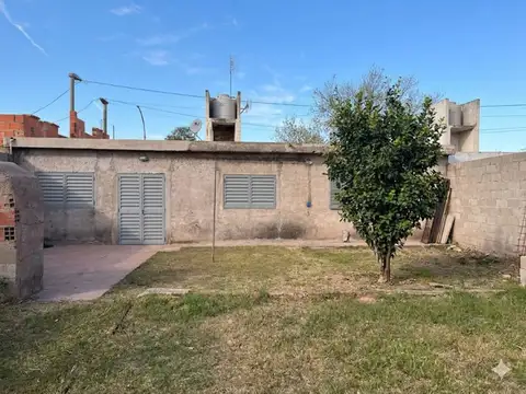 VENTA CASA 4 DORMITORIOS Bº VICOR ZONA SUR DE CBA