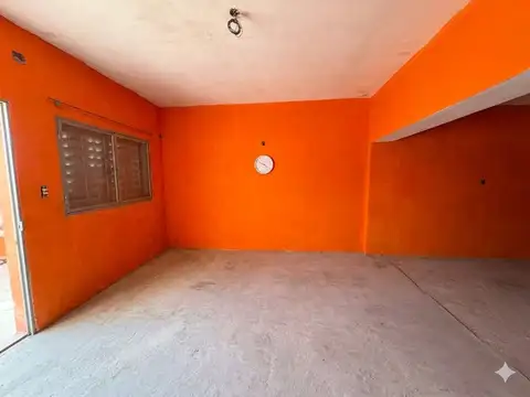 Casa 6 ambientes con 1 baño