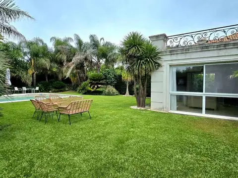 Casa 5 ambientes con 3 baños